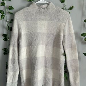 Cozy Plaid Sweater Gray